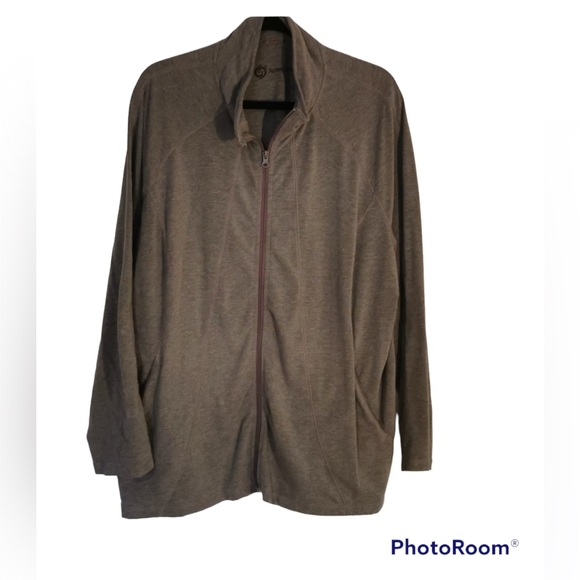 Pennington’s zip up top, size 2X - Picture 2 of 5